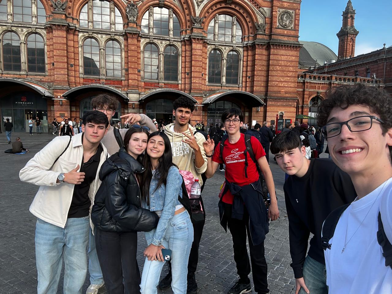 Veja o depoimento do nosso estudante Pedro, que fez o programa de High School na Alemanha, na cidade de Bremen.